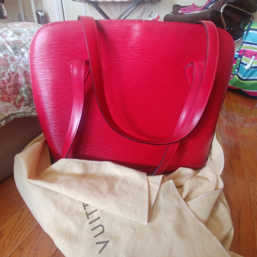 Luis Vuitton red bag